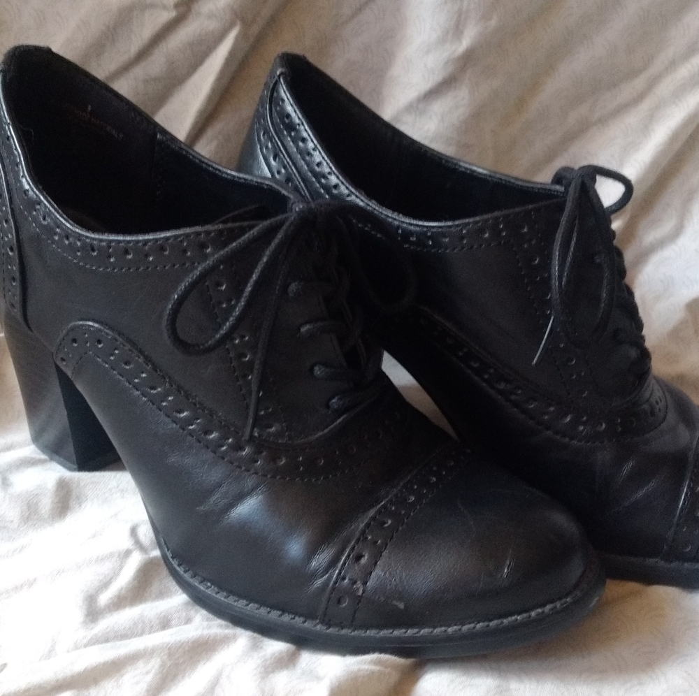 Mossimo Oxford Heels